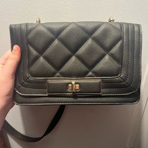 Mossimo Crossbody Chain Strap Black Quilted Embossing Purse 9x7x2"